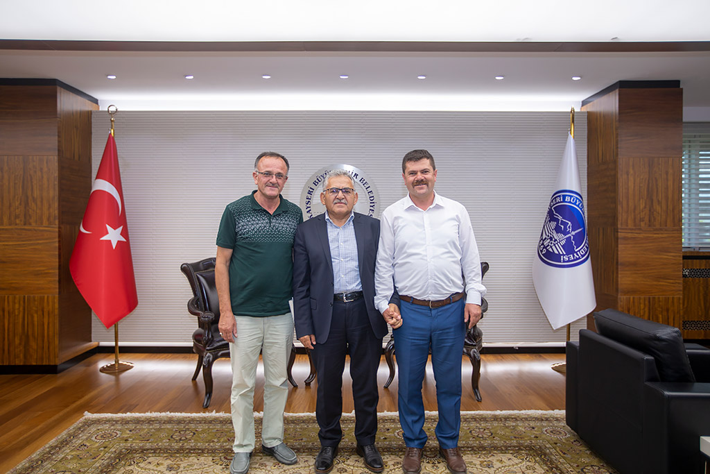 01.08.2019 - Sızır Belediye Başkanı Ali Tamer Başkan Memduh Büyükkılıç'ı Ziyaret Etti