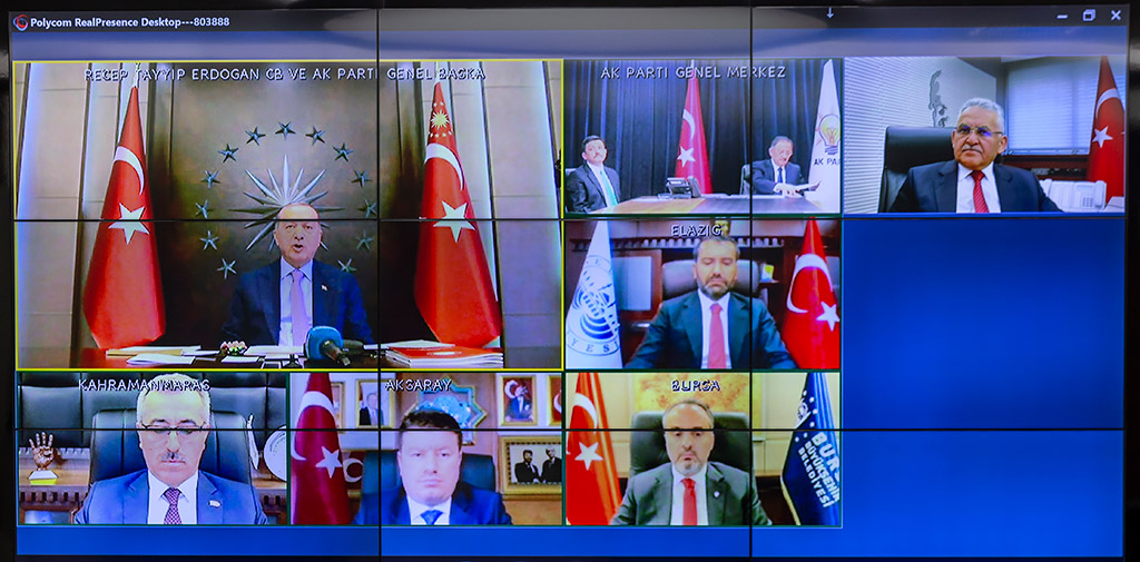 02.04.2020 - Cumhurbaşkanı Recep Tayyip Erdoğan Başkan Büyükkılıç'la  Video Konferans Görüşme Yaptı