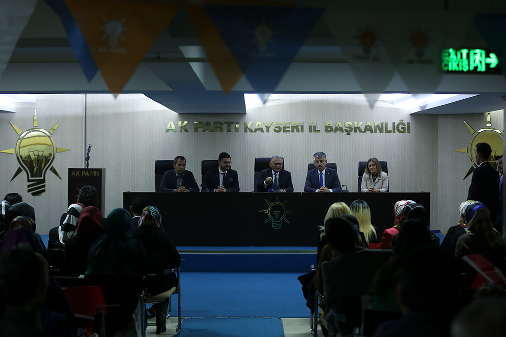 03.04.2019 - Başkan Büyükkılıç, Ak Parti İl Başkanı Şaban Çopuroğlu'na Teşekkür Ziyaretinde Bulundu
