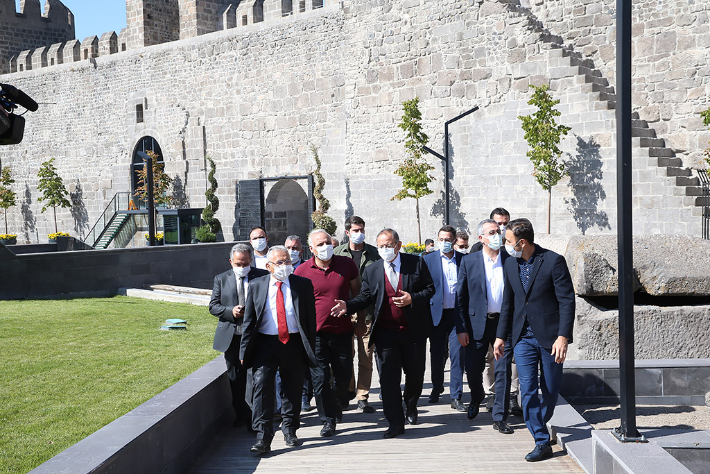 03.10.2020 - Trabzon ve Maraş Büyükşehir Belediye Başkanları Kale Müzesini Ziyaret Etti