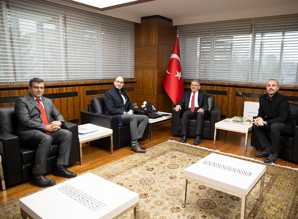04.02.2020 - Türksat İl Müdürü Mehmet Heybet ve Heyeti Başkan Memduh Büyükkılıç'ı Ziyaret Etti