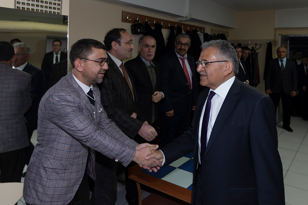 04.04.2019 - Başkan Büyükkılıç, Belediye Personeli İle Tanışmaya Başladı