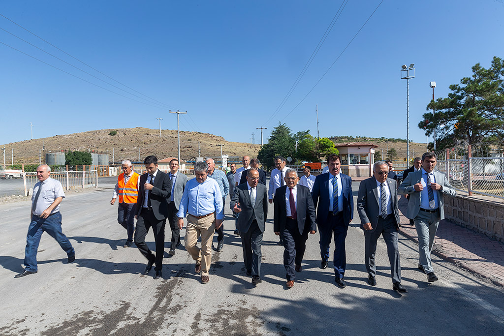 06.08.2019 - Başkan Memduh Büyükkılıç, Boğazköprü Yenileme Çalışmalarını Yerinde İnceledi