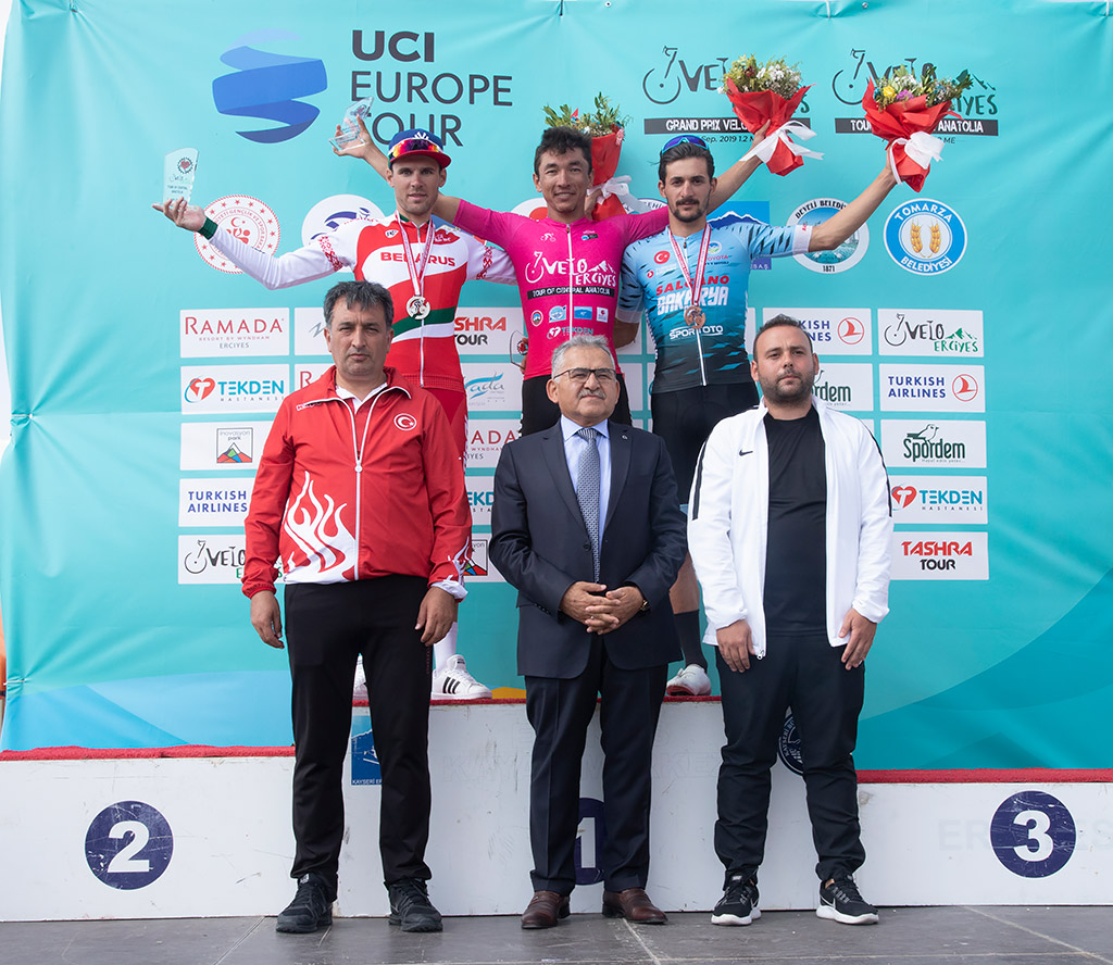 07.09.2019 - Başkan Memduh Büyükkılıç Tour of Central Anatolia Turu 1. GÜn Bisiklet Yarışması ve Ödül Törenine Katıldı