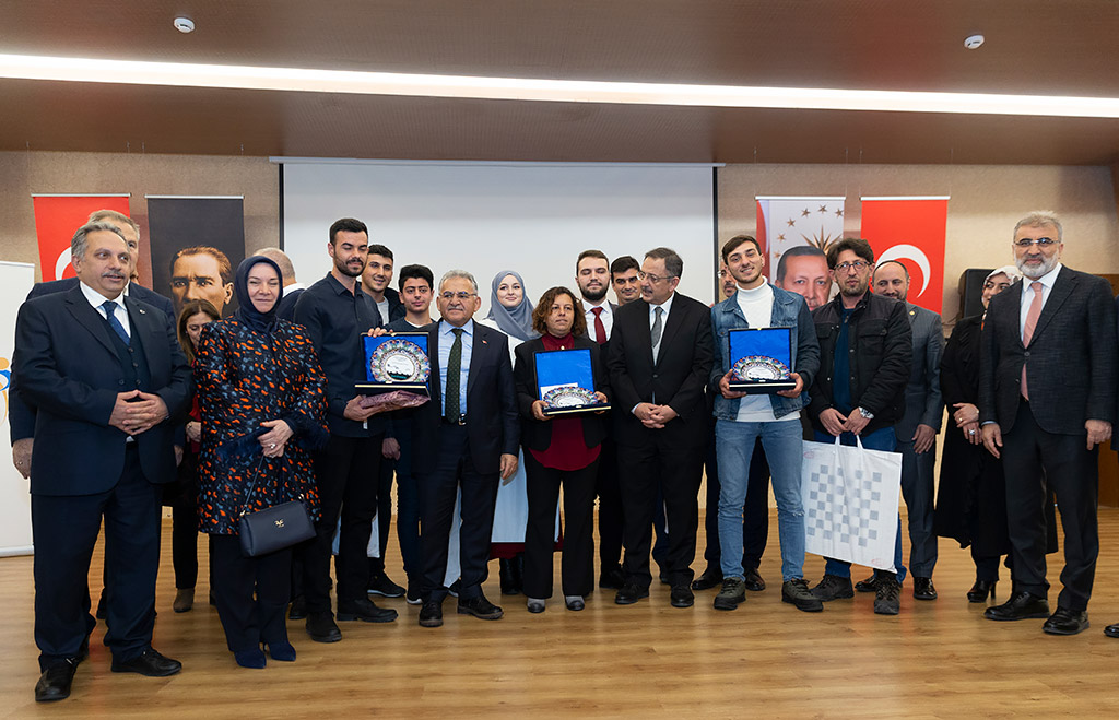07.12.2019 - Başkan Büyükkılıç, Objektifimden Talas Konulu Fotoğraf Yarışması Ödül Törenine Katıldı