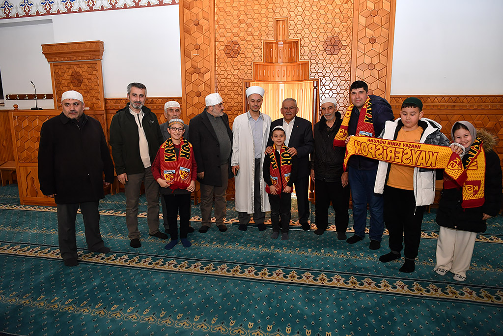 08.03.2026 başkan memduh büyükkılıç erciyes evler yeşilevler camii teravih programı