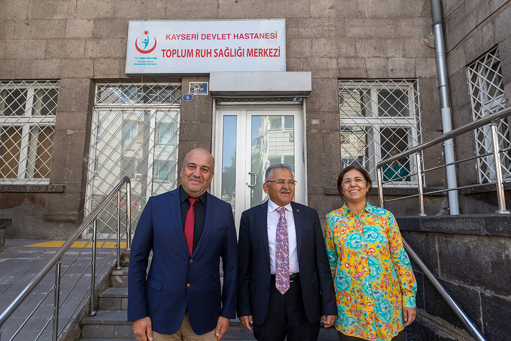 08.07.2019 - Başkan Büyükkılıç, Devlet Hastanesi Toplum  Ruh Sağılığı Merkezini Ziyaret Etti