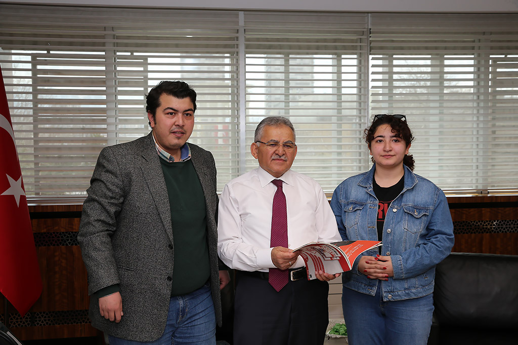 09.03.2020 - Koray Yılmaz, Türkiye Gençlik Birliği Kayseri İl Başkanı  Başkan Memduh Büyükkılıç'ı Ziyaret Etti