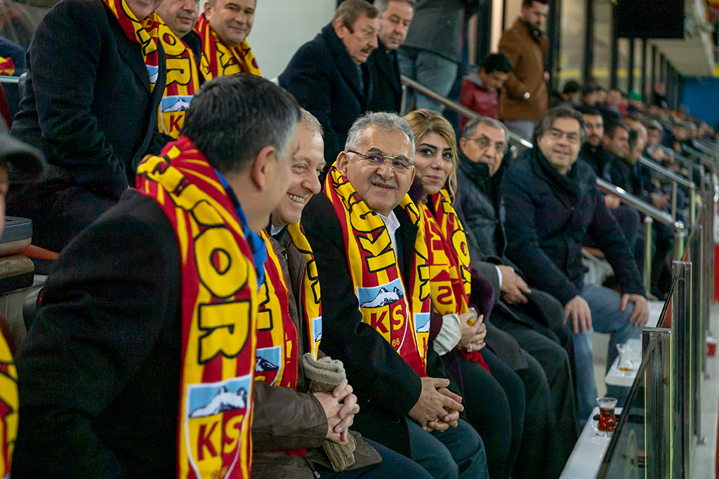 09.12.2019 - Başkan Büyükkılıç, Kayserispor 1 - Rizespor 0 Karşılaşmasını İzledi