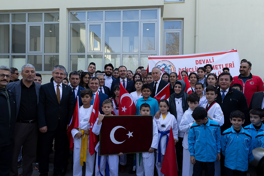 10.03.2020 - Gençlik ve Spor Bakanı Mehmet Muharrem Kasapoğlu Gençlik Buluşması Programına Katıldı