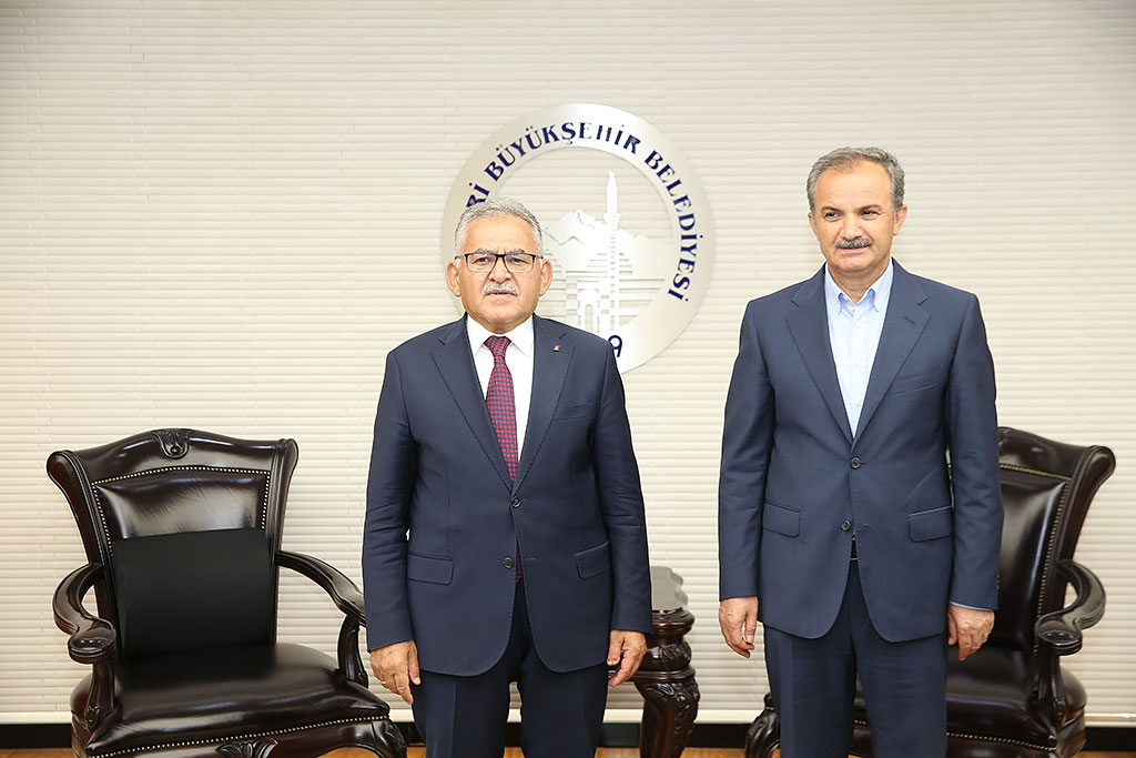 10.09.2021 - Adıyaman Belediye Başkanı Dr.Süleyman Kılınç Baljan Büyükkılıç'ı Ziyaret Etti