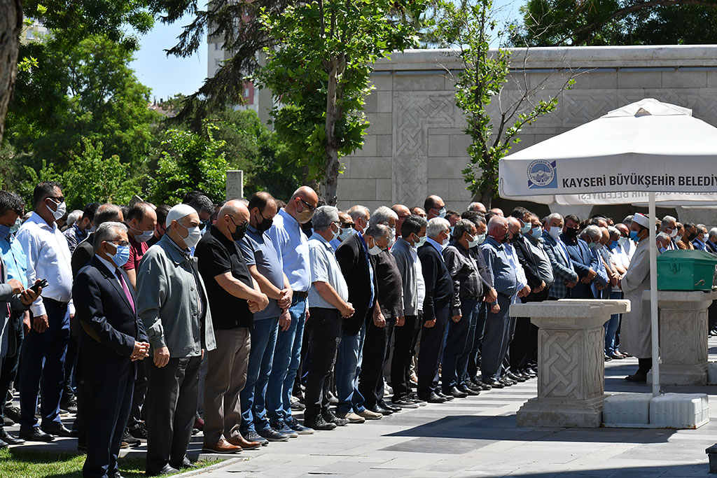11.06.2021 - Başkan Memduh Büyükkılıç Hatice Nalbantoğlu'nun Cenazesine Katıldı
