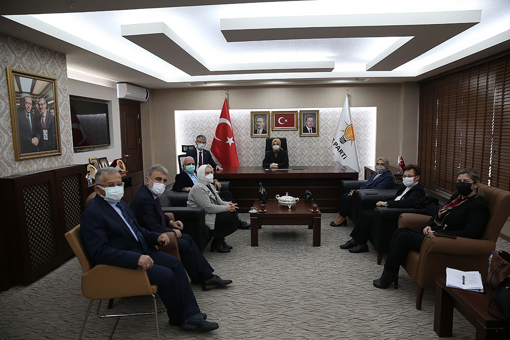 15.01.2021 - Ak Parti Genel BaşkanYardımcısı  Leyla Usta Bşk.Çopuroğlunu Ziyaret Etti
