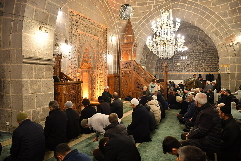 15.01.2026 hacı kılıç camii miraç kandili programı
