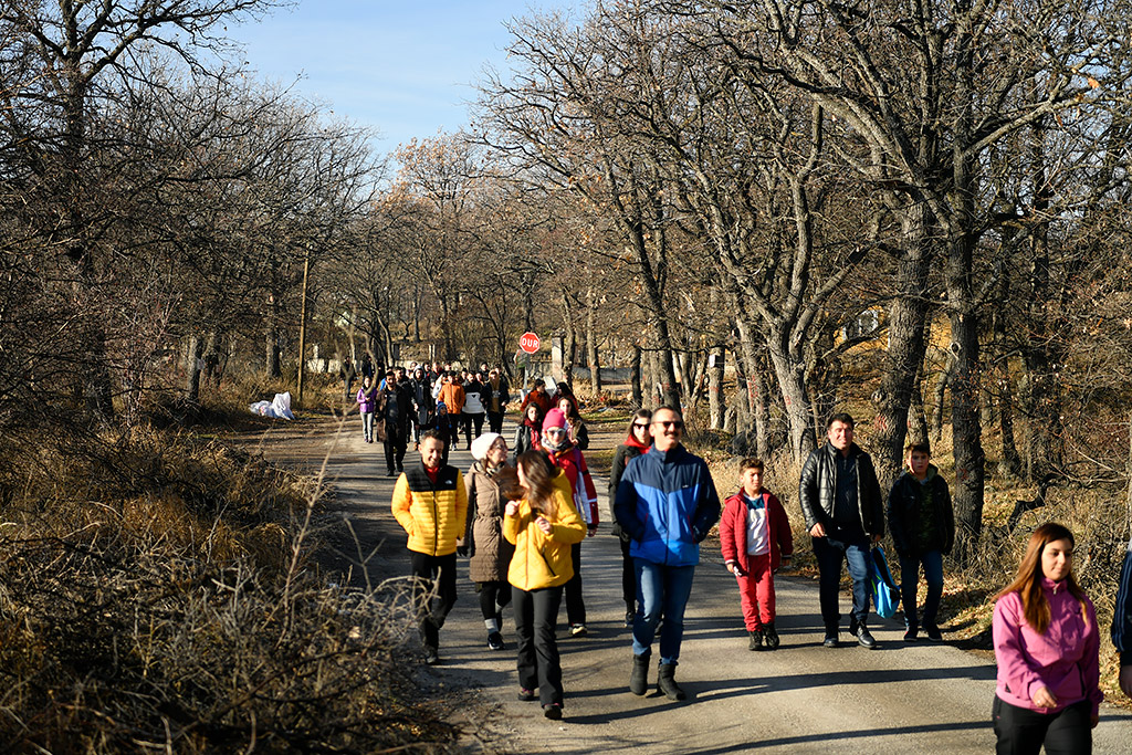 15.12.2019 - Spor A.Ş. Kışıma Güneş Ol Etkinliği Çerçevesinde Okullara Kıyafet Yardımı ve Doğa Yürüyüşü