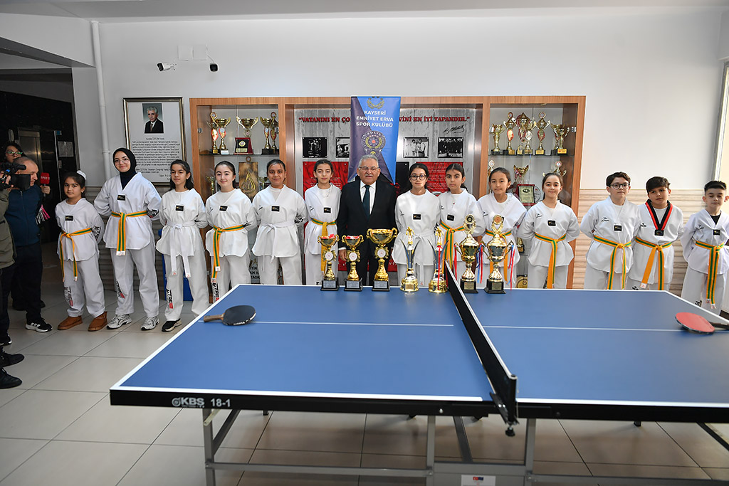 16.01.2026 başkan büyükkılıç nurettin öztürk ilköğretim okulu karne programına katıldı