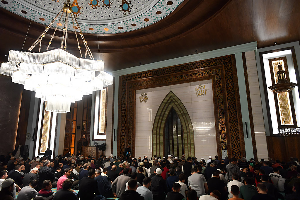 16.03.2026 hulusi akar camii kadir gecesi programı