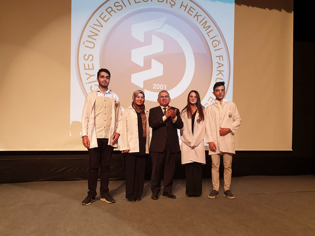 21.11.2019 -  ERÜ Diş Hekimliği Fakültesi Önlük Giyme Töreni