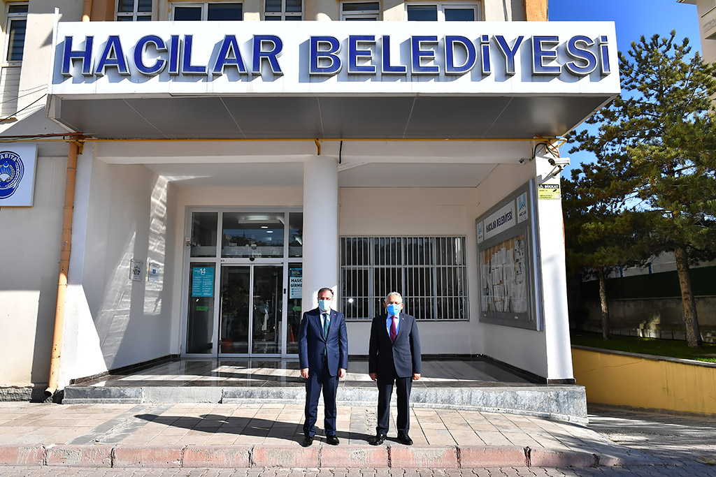 23.11.2020 - Başkan Memduh Büyükkılıç, Hacılar Belediye Başkanı Bilal Özdağan'ı Ziyaret Etti