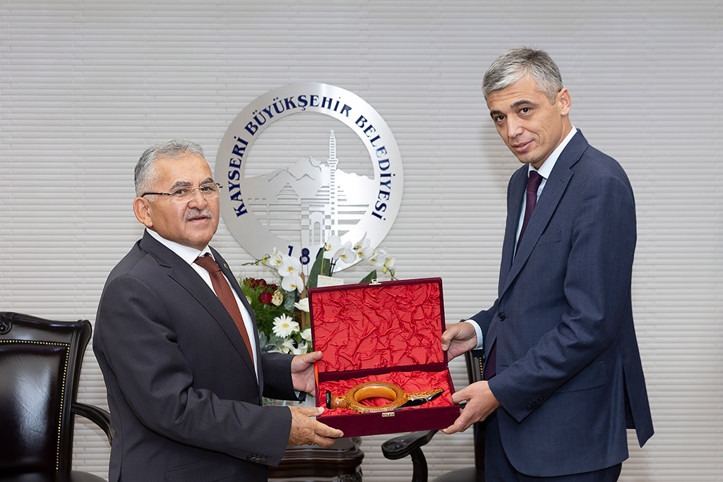 26.10.2019 - Özbekistan Cumhuriyeti İnşaat Bakanı Birinci Yardımcısı Şerzod Khidoyatov Başkan Memduh Büyükkılıç'ı Ziyaret Etti