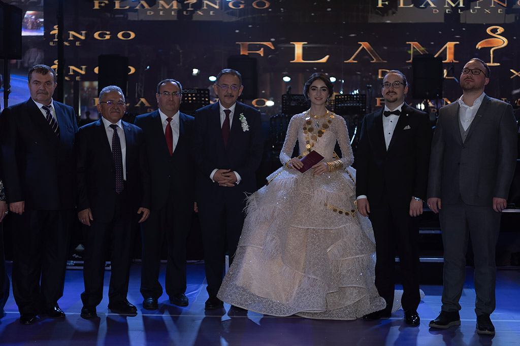 28.12.2019 - Fazlıoğlu Göksoy Aileleri Betül Ahmet Alper Çiftinin Nikahını Başkan Memduh Büyükkılıç Kıydı