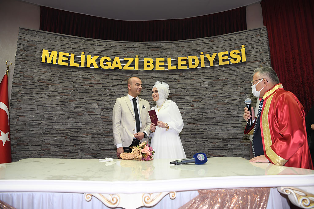 19.02.2022 - Büyükşehir Belediyesi Özel Kalem Müdürü Mehmet Çavuş'un Kızının Nikahı