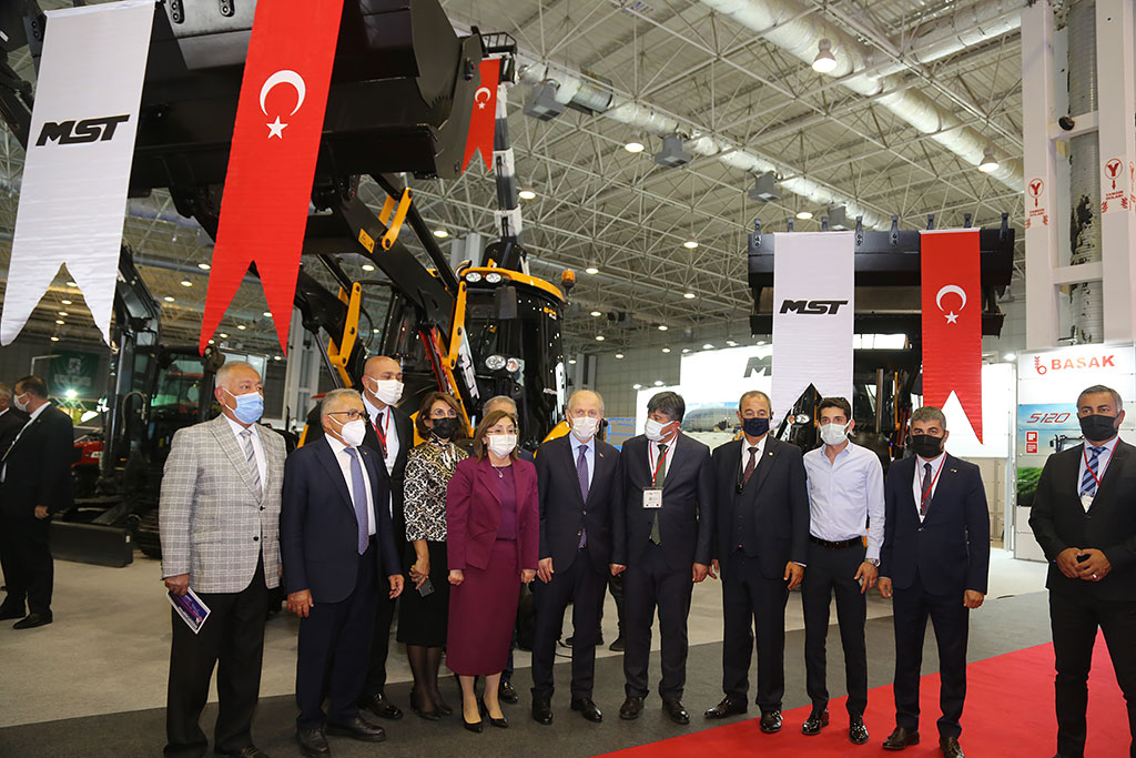 06.10.2021 - Başkan Büyükkılıç  Türkiye Belediyeler Birliği Expobel Çevre Şehircilik ve Teknolojileri Fuarı Gezi